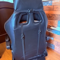 無料ゲーミングチェア回転リクライニング座椅子の画像