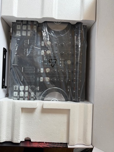 TRAKTOR KONTROL S4
