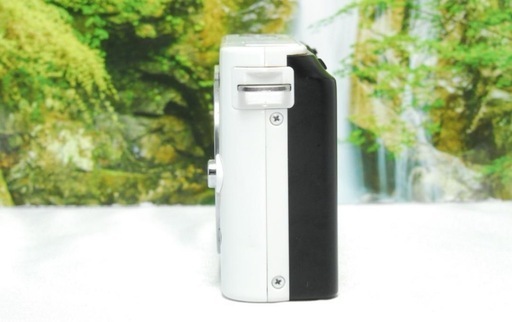 ✨お手頃なミラーレスカメラ✨Nikon 1J1✨コンパクト✨可愛らしい