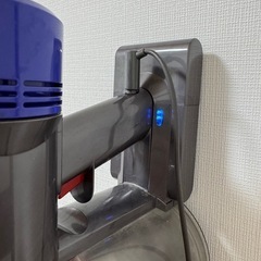 ダイソン　コードレスハンディ掃除機　v8fluffy+の画像