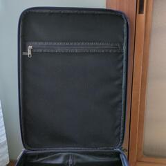 【取引中】【お譲りします】キャリーバッグ　HEROICの画像