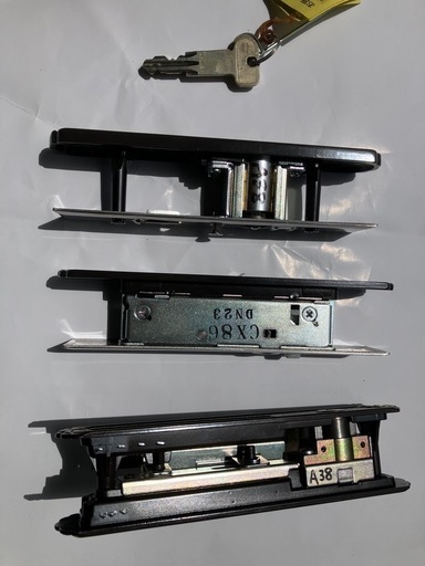 未使用新品！宅配ok! TOSTEM(トステム) MIWA製 引戸錠　召合錠+戸先錠セット MIWA SL83+kh208 未使用新品！宅配ok! TOSTEM(トステム) MIWA製 引戸錠 召合錠+戸