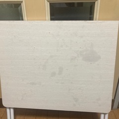 ニトリの折りたたみローテーブルの画像