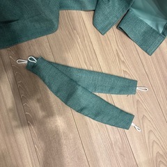 ニトリ　遮光カーテン　緑の画像