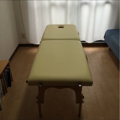 折畳みマッサージベッド