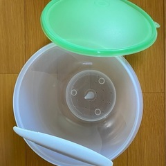 タッパーウェア　ラージレタスキーパーの画像