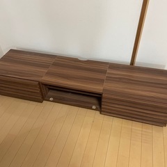 テレビボード（扉が外れてありません）