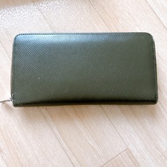 CELINE ラウンドファスナー 長財布 KHAKI の画像