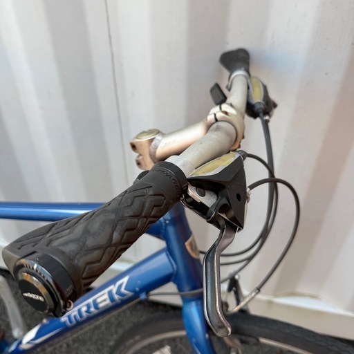 トレック クロスバイク FX7.3 身長175-186cm 定価7.2万円 トレック クロスバイク FX7.3 身長175-186cm 定価7.2万円