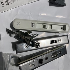 トステム L1Y52 + L1Y48 アルミサッシ 引戸錠 召合せ + 戸先 KH-213の画像