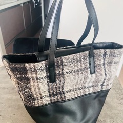 ハンドバックの画像