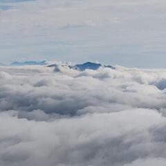 低山ハイキング（弥勒山） - 友達