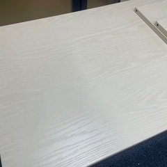 作業用デスク　の画像