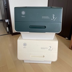 収納ボックス×2