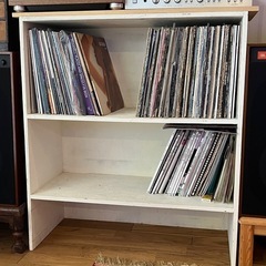 収納棚　　レコード棚　あげます