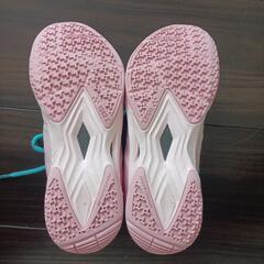 ヨネックスバドミントンシューズの画像
