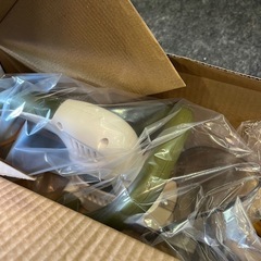 新品未使用！コーナン オリジナル ACヘッジトリマー オリーブ KHR09-350mm 10m延長コード付 350mmの画像