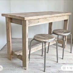 ダイニングテーブル※イスは付属してません