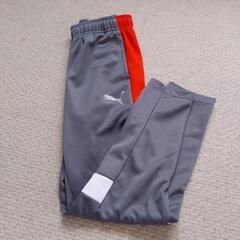 新品　PUMA　ジャージ(下)　140cm