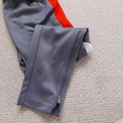 新品　PUMA　ジャージ(下)　140cmの画像