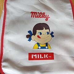 ミルキーペコちゃん小物入れとペットボトルケース未使用品の画像