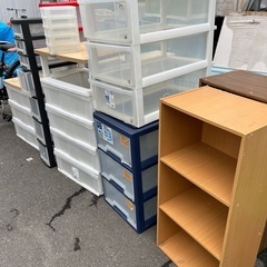 ☆現状品☆処分価格☆ プラスチックケース類　110円