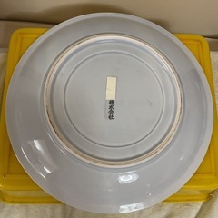 ☺️大皿  32✖️h約4cm  古典柄  瀬戸物の画像