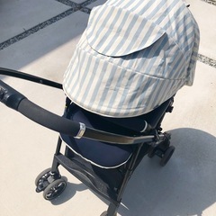 コンビ ベビーカーの画像
