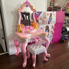 ディズニープリンセス　子供　ドレッサー　　ディズニーストア購入