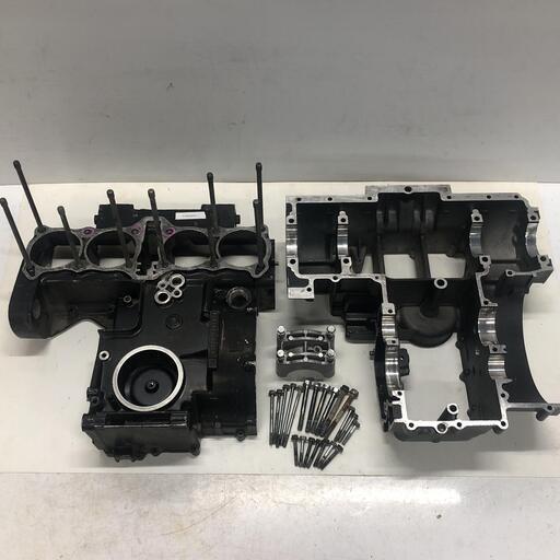 KAWASAKI Z1000J クランクケース上下 カワサキ [Y-250407-1 KAWASAKI Z1000J クランクケース上下 カワサキ [Y-250407-1