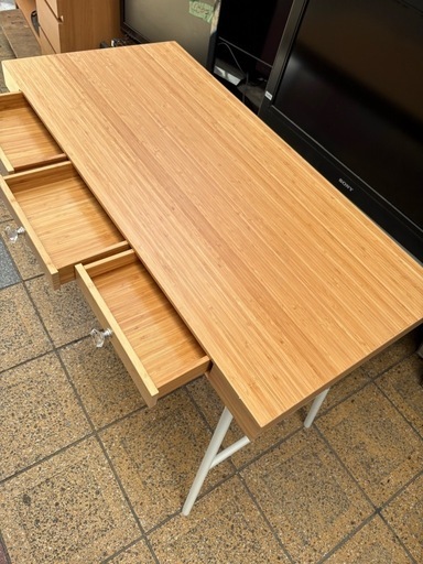定価31000円竹製美品!!IKEA イケアLILLÅSEN リルオーセン デスク 定価31000円竹製美品!!IKEA イケアLILLÅSEN リルオーセン デスク