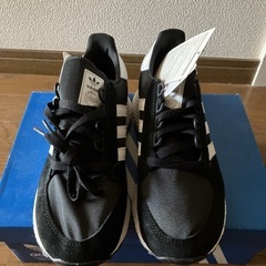 adidas 新品未使用　