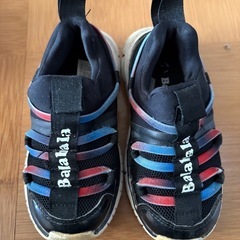 キッズ　スニーカー