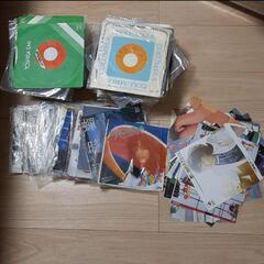 ジャンク品　EPレコードとジャケットセット