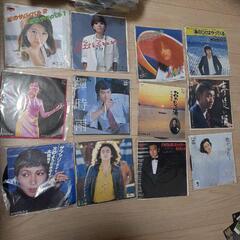 ジャンク品　EPレコードとジャケットセットの画像