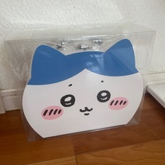 ちいかわ　トランクケースの画像