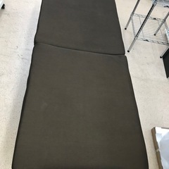 【A648】折り畳みベッド　ブラウン　幅81×奥行190×高さ33㎝の画像