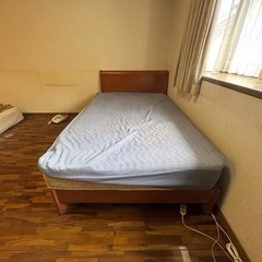 フランスベッド
