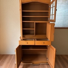 【取引決定しました】お気に入りの食器棚をもらって下さいの画像