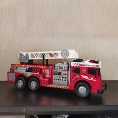 ＦＩＲＥ RESCUE消防車の画像