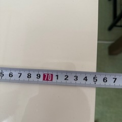 白色　テーブル
の画像