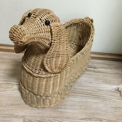 【籐 ﾄｳ 細工】犬 ダックスフント / 鏡 ミラーの画像