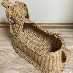 【籐 ﾄｳ 細工】犬 ダックスフント / 鏡 ミラーの画像