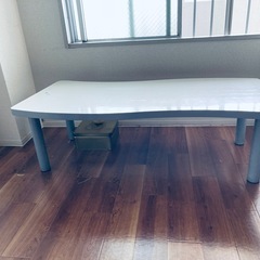 テーブル