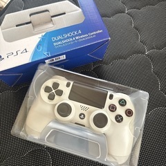 値下げ！！[美品］PS4 ワイヤレスコントローラーの画像