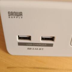 サンワサプライ クランプ固定式タップ(ホワイト) TAP-B105U-3Wの画像