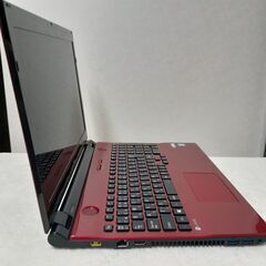 【お取引中です】綺麗なクリスタルレッド　NEC　15インチ　core i5　8GB　SSD　カメラ　Wi-Fi　Bluetooth　ブルーレイ　テンキー　Microsoft Office2021　Windows11の画像