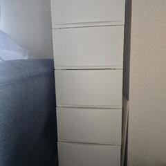プラスチック製キャビネット5段の画像
