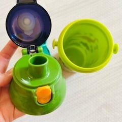 恐竜　水筒の画像