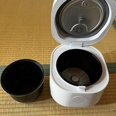 炊飯器　2合
の画像